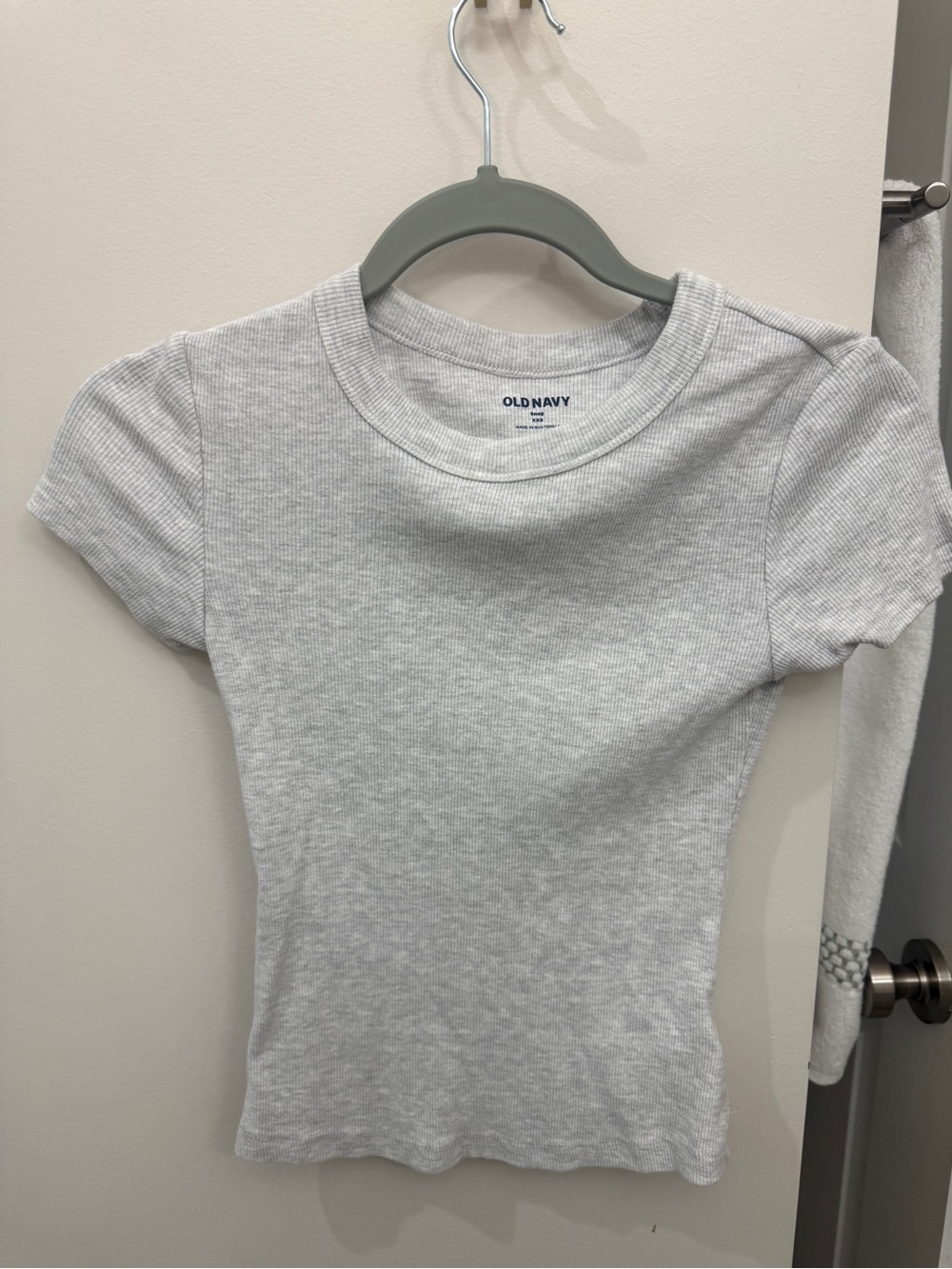 Old Navy Light Gray Ribbed Crew Neck Short Sleeve Top